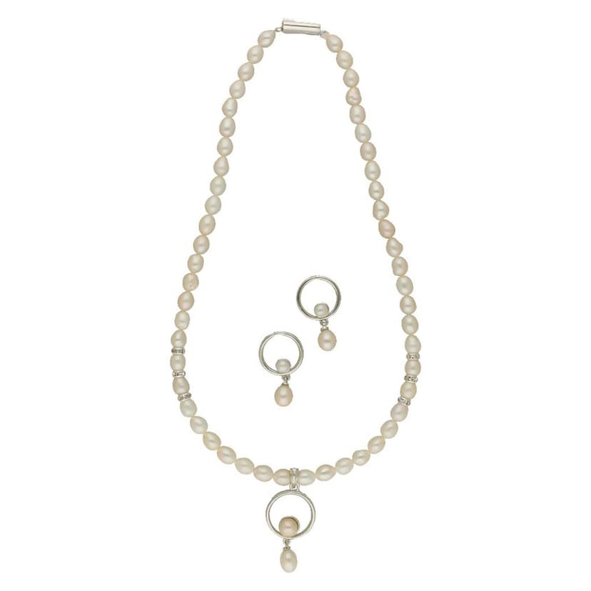 Sri Jagdamba Pearls Opulent Pearl Necklace Set view 3