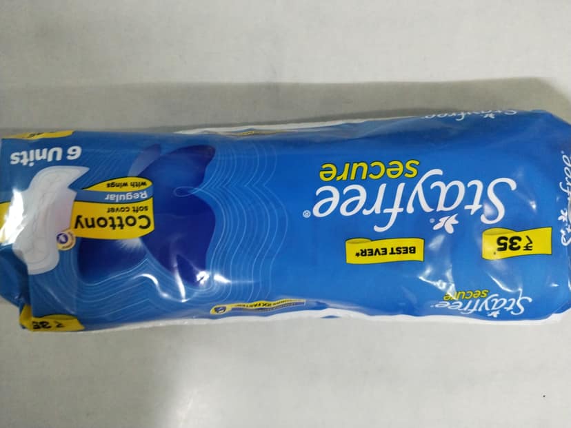 Stayfree secure cottony soft cover