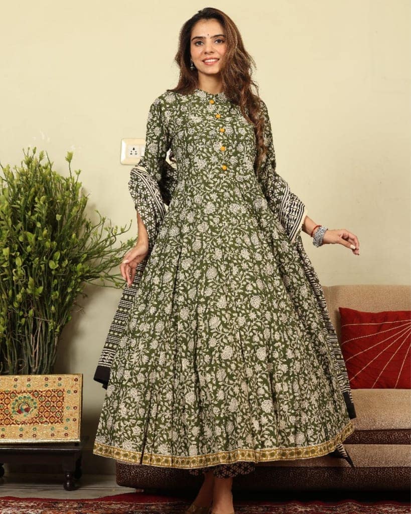 Anarakali Kurti Set Green Color Bagru Handblock print with Mulmul Dupatta-7495 view 3