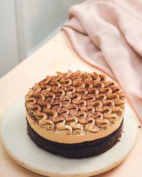 Chocolate tiramisu cake (1 kg)