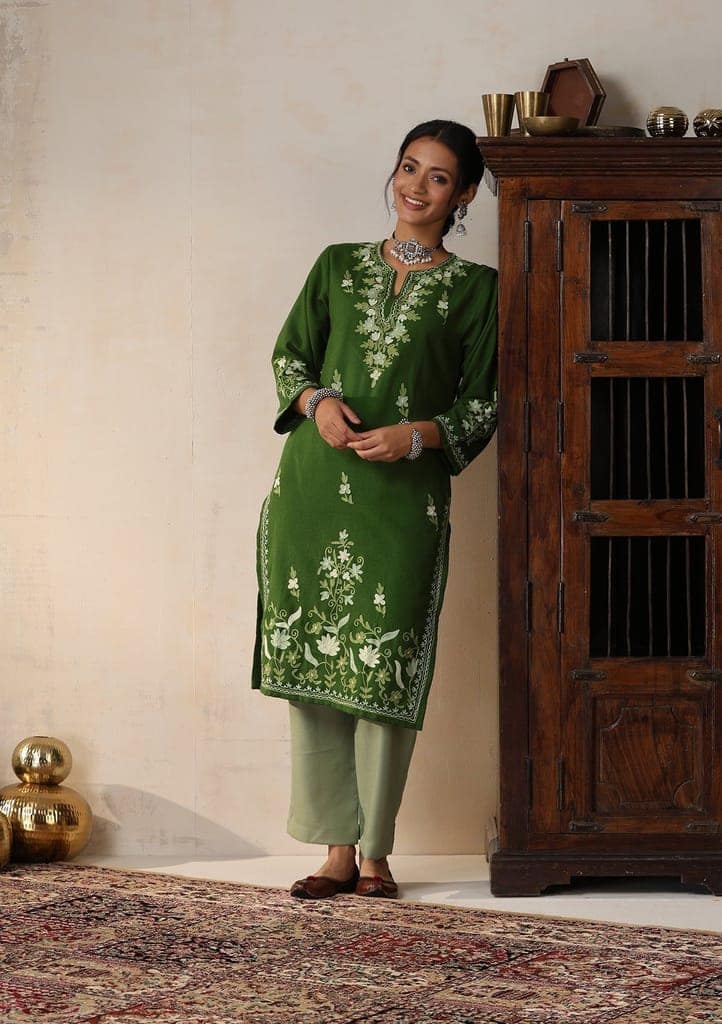 HOC Crafts Aari Embroidered Woollen Solid Women's Long Kurta -Green view 7