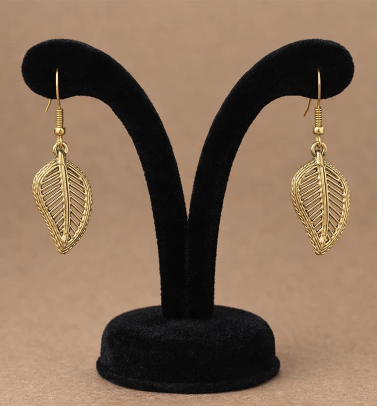 Handcrafted Bhareva Bell Metal Leaf Pendant Necklace Set view 3