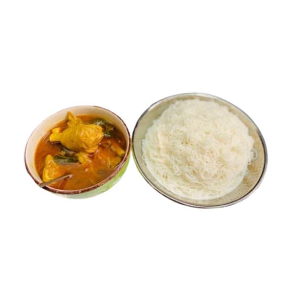 Idiyappam With Chicken Curry