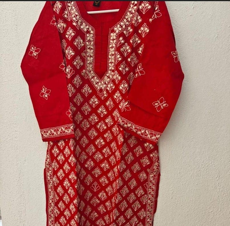 Red Embroidered Kurta - Elegant Floral Design view 2
