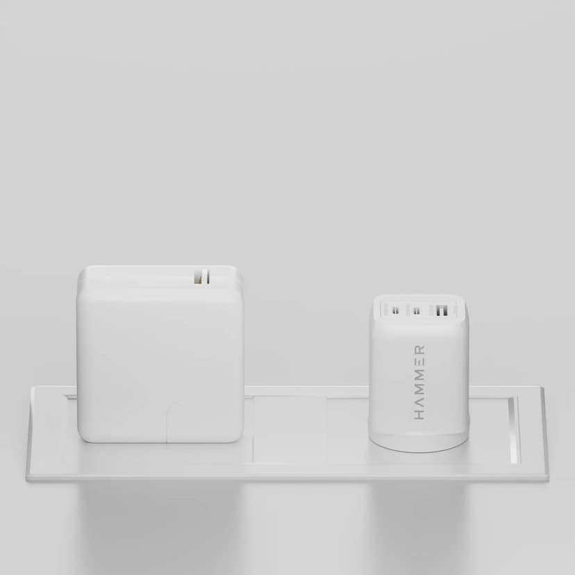 Hammer Gan Charger 65W 2 Type C & 1 USB Port Fast Charger view 4