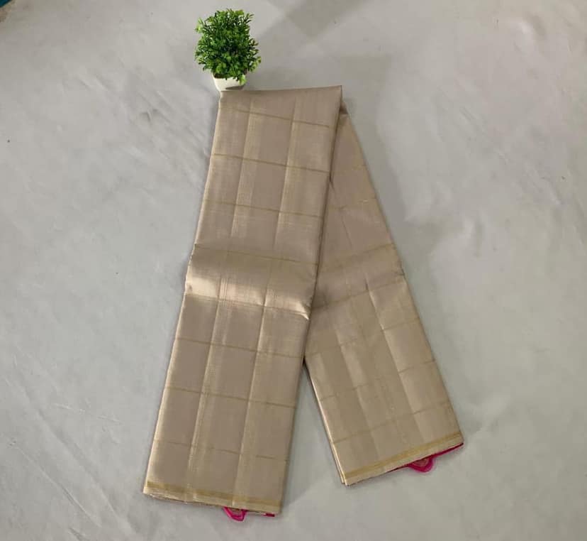 NVDHDSS037- CREAM COLOR DOBBY SILK SAREE view 4