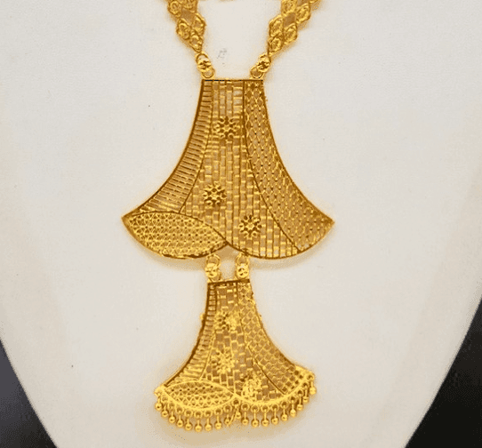 Gold Luxe Necklace Set - Amit Chauhan And Sons view 2