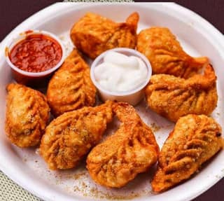 Chicken momos [fried]