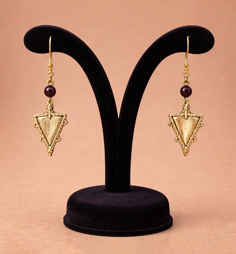 Handcrafted Bell Metal Crescent Bar Necklace Set with Red Beads – Antique Finish view 3