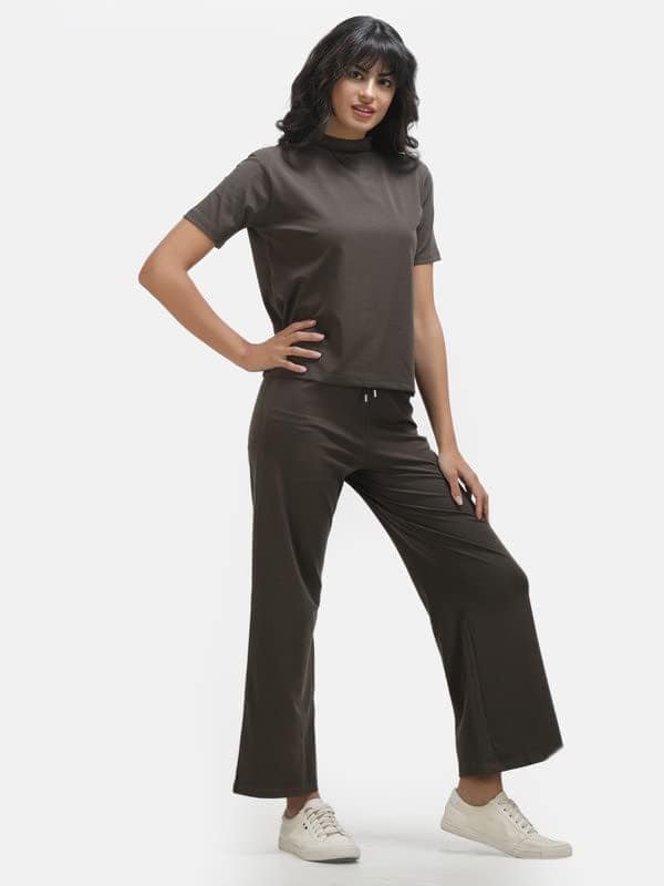 KOI Lycra Co-ord Set Emarald Green view 3
