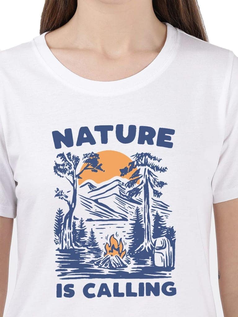 Women Basic White Tee With A Slogan view 3