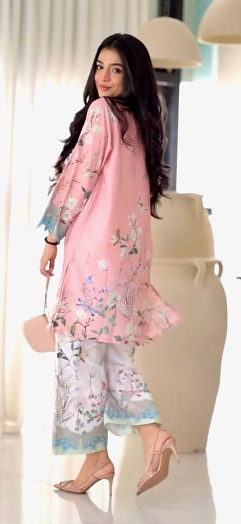 Women Blush Pink Floral Printed Kurta Pant Set | Stylish Ethnic Wear for Women view 3