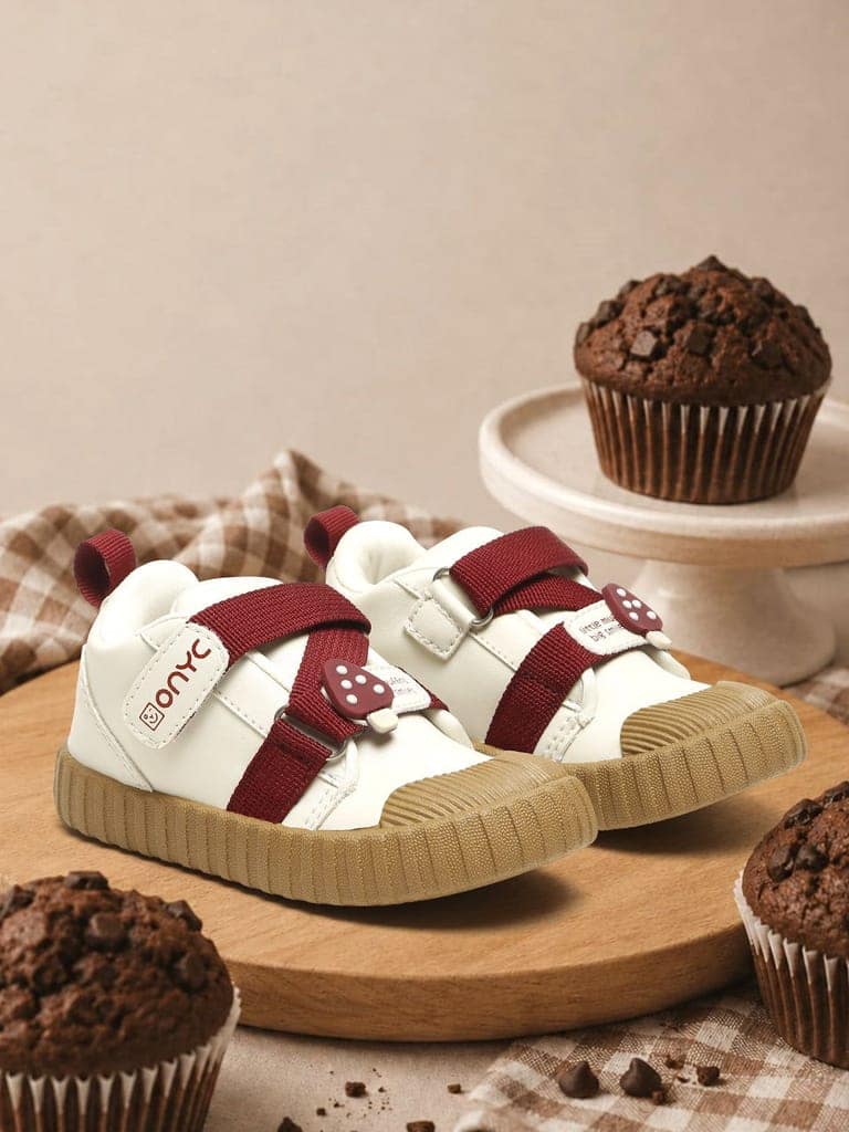 Red-Velvet Muffin Sneakers- White (Unisex)