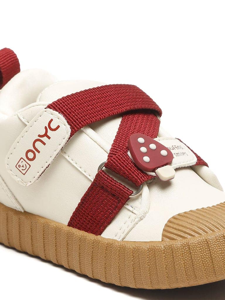 Red-Velvet Muffin Sneakers- White (Unisex) view 2