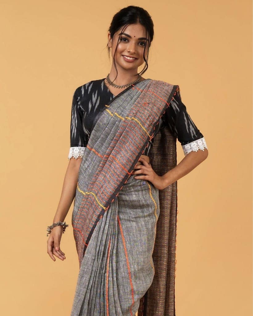 Pure Linen Weaving Design Kantha Work Grey Color Saree with Kantha Blouse-7032 view 6