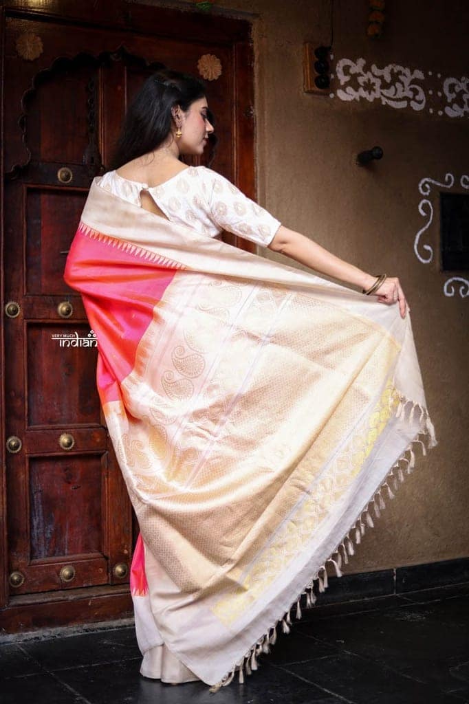 Utsaav ~ Gadwal Pure Silk Traditional Handloom Saree, Peach Pink with Off White Border, Authentic Pure Silk view 4