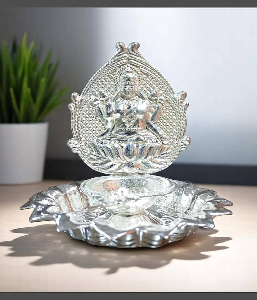 Sigaram Brass Table Diya - Pack of 1