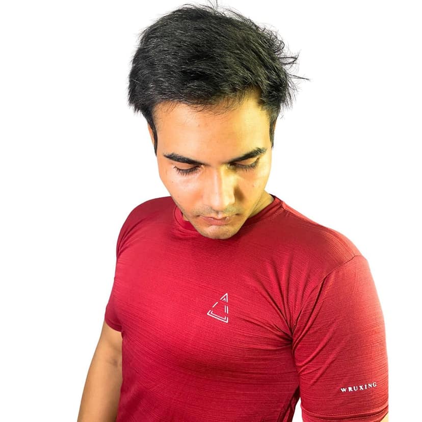 Wruxing Solid Men Round Neck Maroon T-Shirt view 4