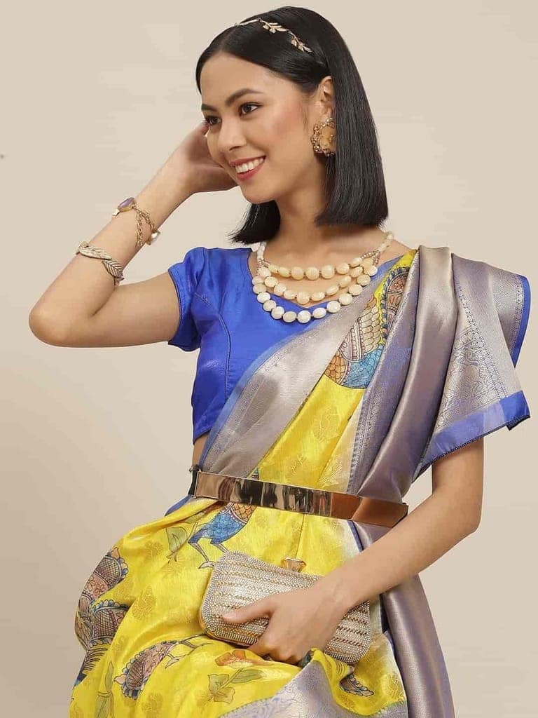 Women's Digital Printed Woven Silk Saree with unstiched blouse piece view 3