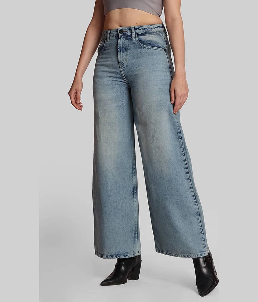 Bene Kleed Women's Wide Leg Mid-Rise Jeans ( Light Blue ) view 2