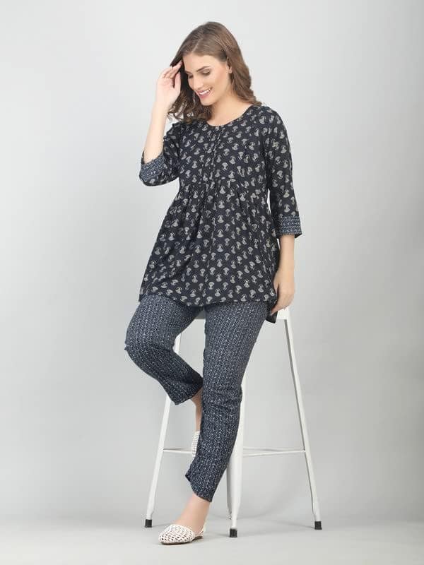 KOI SLEEPWEAR Blue Maternity Floral Co-ord L view 4