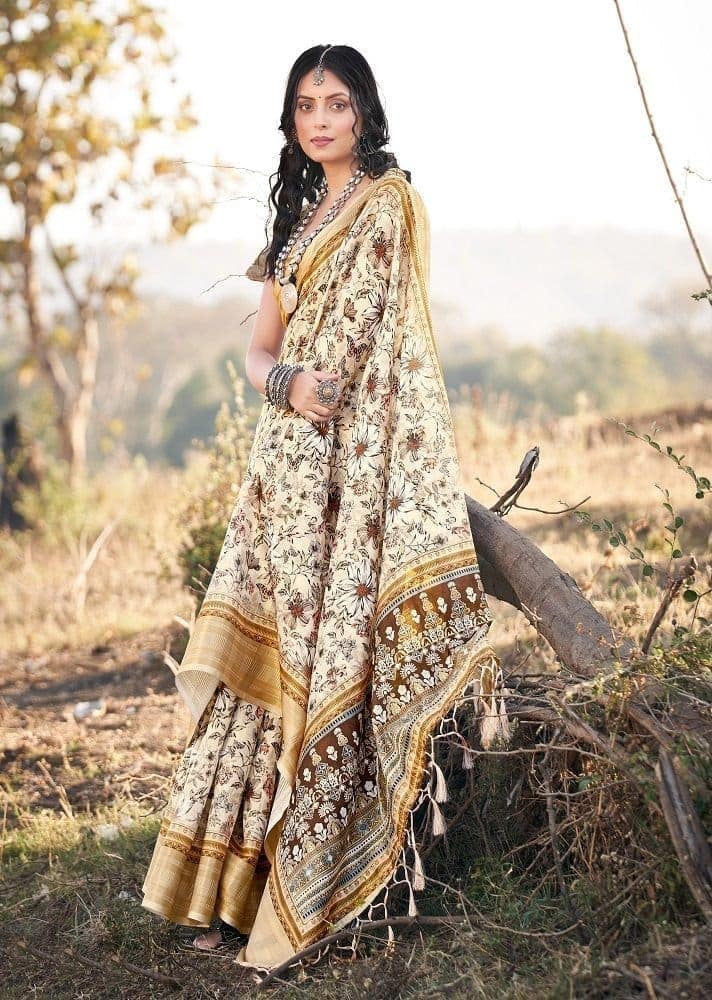 Digital Printed Cotton Saree in Off White