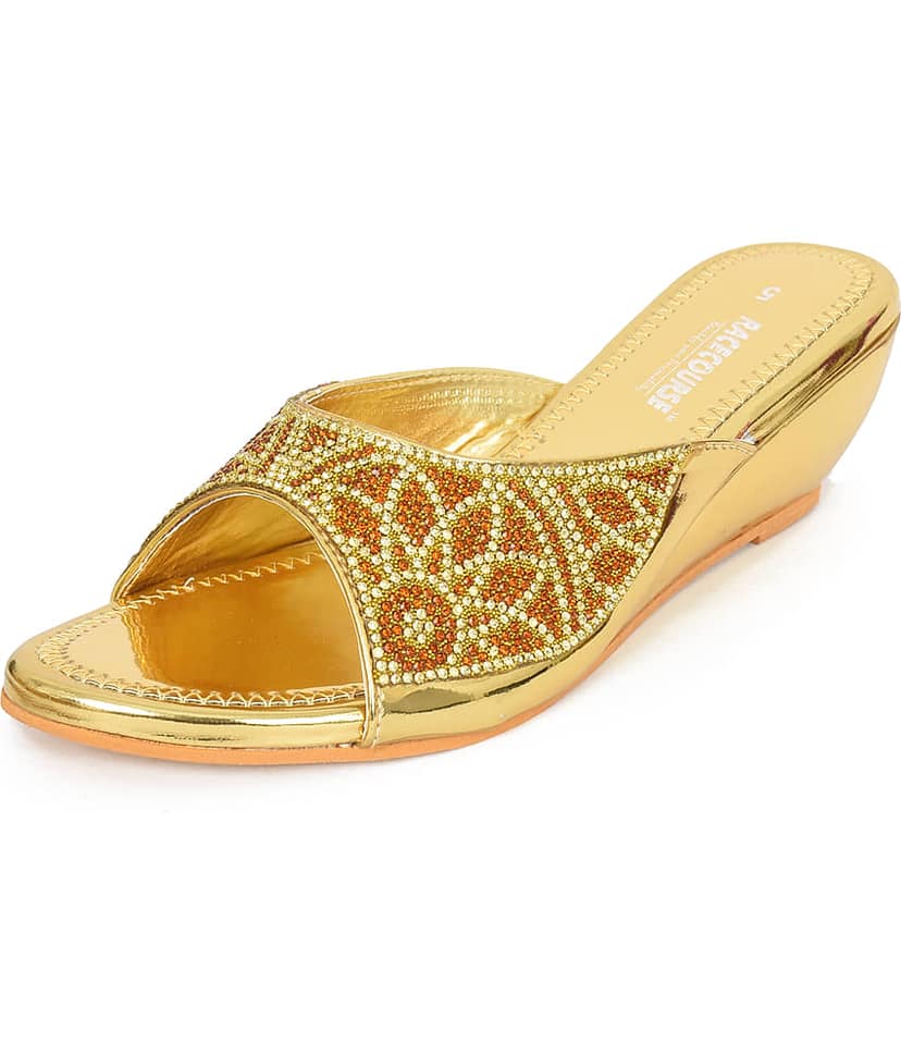 Racecourse - Gold Women's Slip On Heels view 2