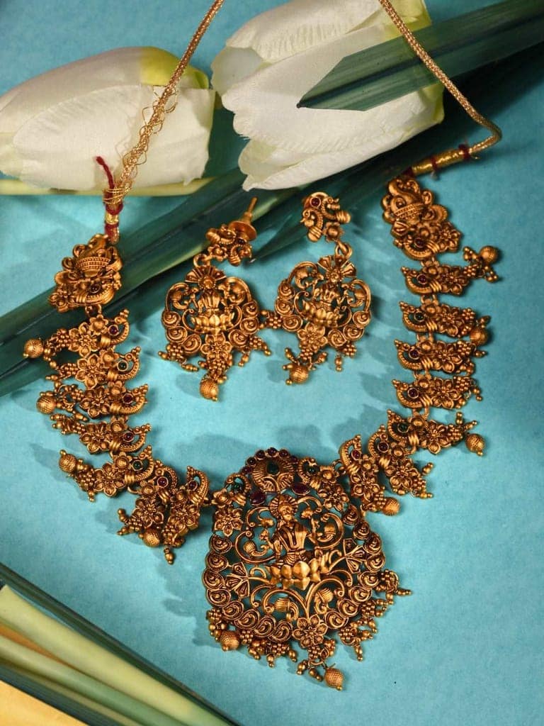 Gold Plated Lakshmiji Filigree Antique Temple Necklace Jewellery Set view 3