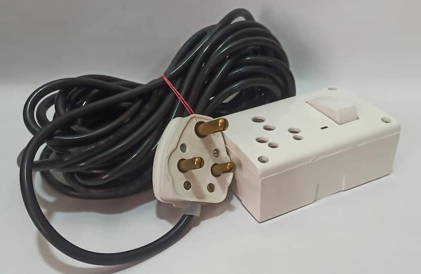 16A 1 Socket & 1 Switch Extension Box with 16A Plug & 10 Meter Wire view 4
