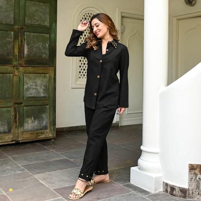 Aachal Black Co-ord Set view 4