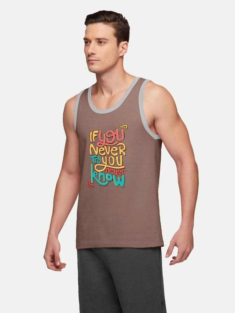 Men Sleeveless Printed Tanktop with Constrast Hem view 2