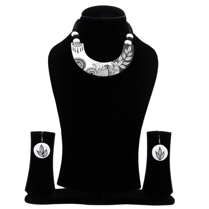 Le bijouxistic EKAM EK madhubani inspired necklace set with earrinsg for women in black and white view 2