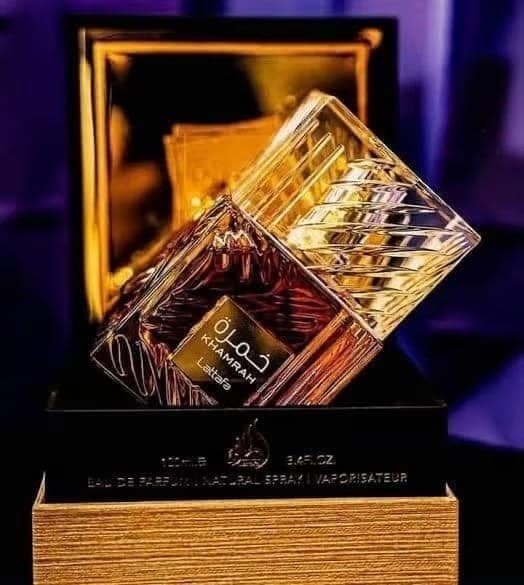 Lattafa Khamrah Eau De Parfum for Unisex 100ml – Warm, Spicy, and Woody Fragrance view 3