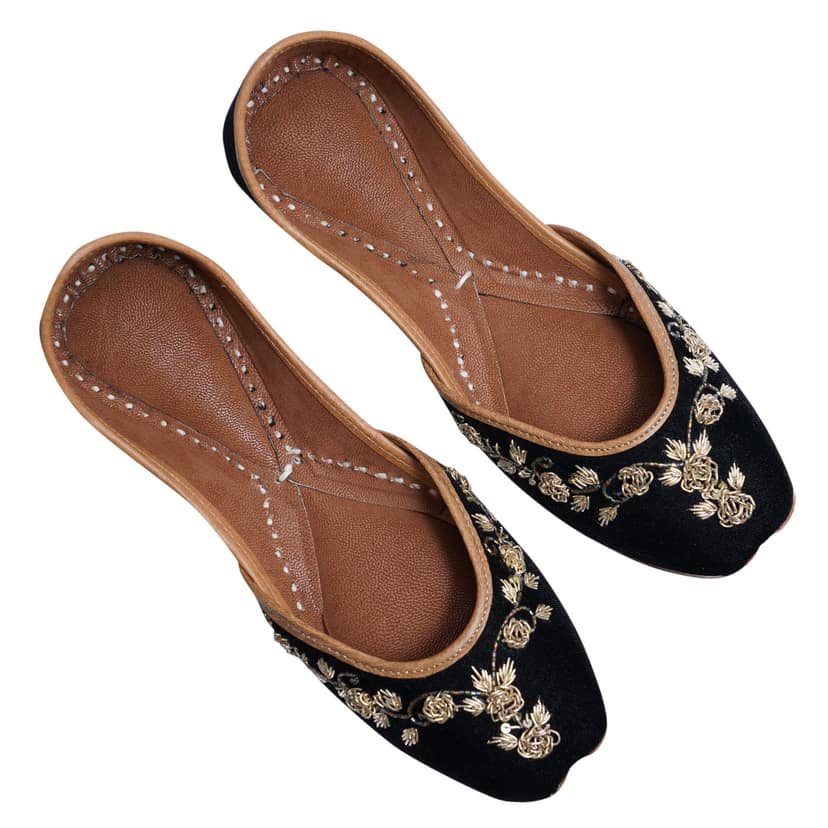 RSK ETHNIC WEAR, Black Color Embroidered Handmade Jutti for Women with Soft Leather and Double Cushion view 3