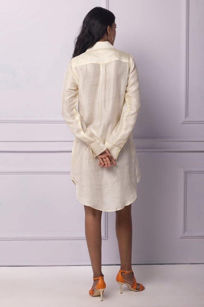 Off White Shirt Dress With Pockets Detailing view 4