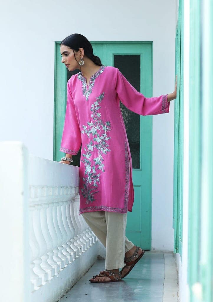 HOC Crafts Aari Embroidered Cotton Solid Women's Long Kurta - Pink view 3