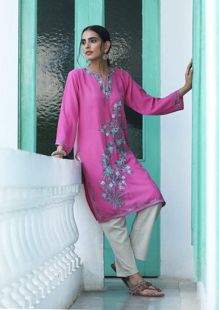 HOC Crafts Aari Embroidered Cotton Solid Women's Long Kurta - Pink view 4