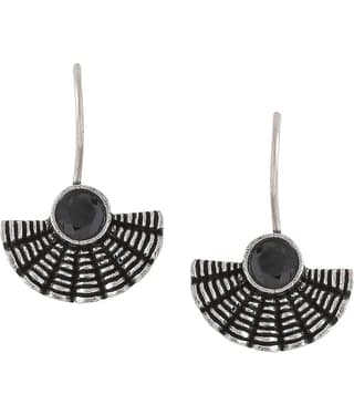VIRAASI - Black Danglers Earrings ( Pack of 1 )