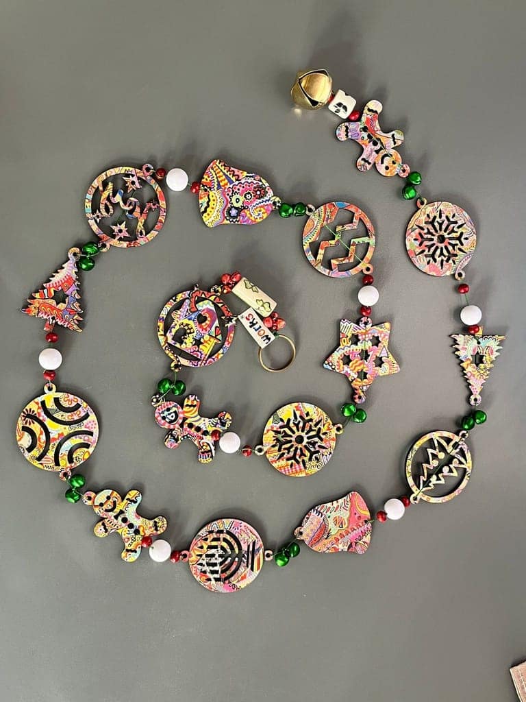 XMas special hangings - assorted XMas elements for door or wall - ASSORTED 3 view 2