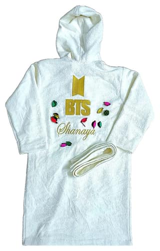 TurtleLittle, Cotton, BTS Bathrobe with Hood for Kids, 4 to 6 Years, with Name and Initials, 350 GSM (Set of 1, Ivory White)