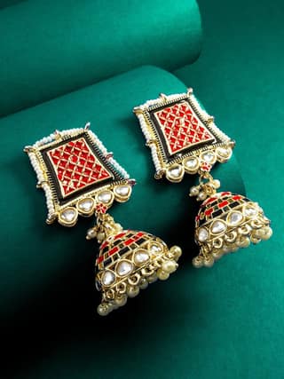 Morison Golden Twisted Hoop Earrings Chic and Modern
