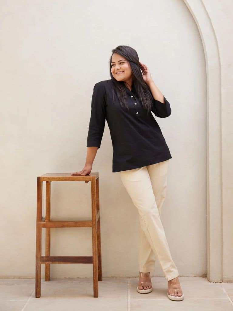Women's Black Solid Shirt With Beige Top view 4