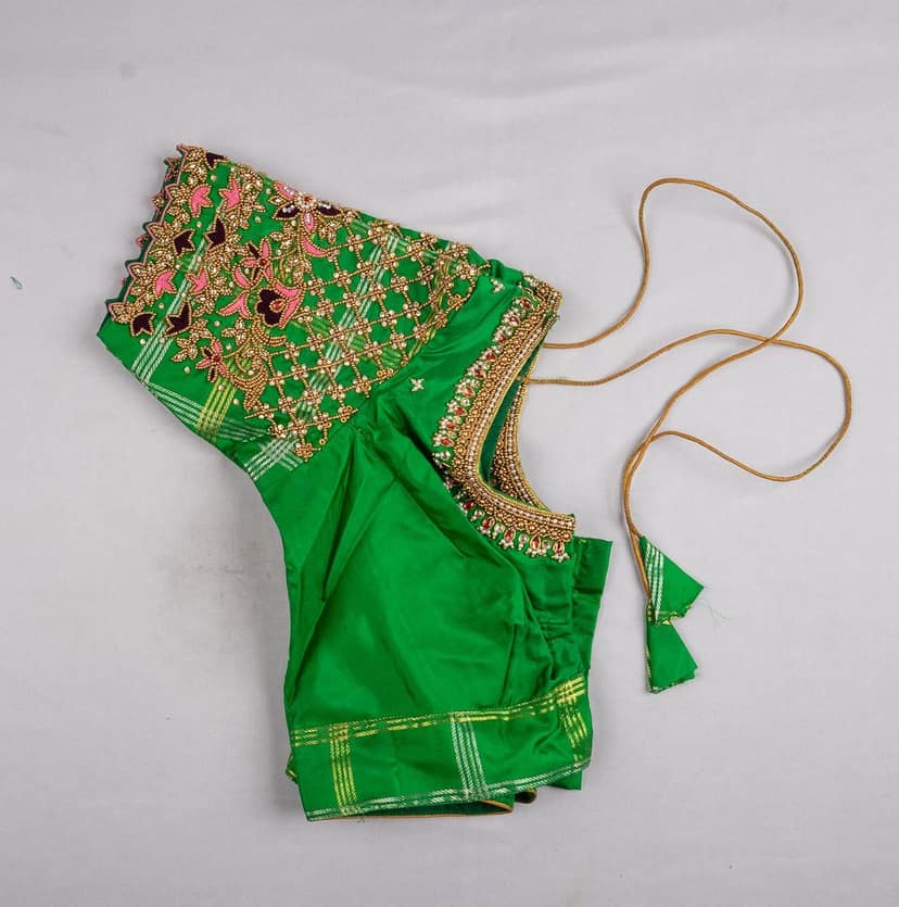 sonchiraiya green colour work-blouse view 2
