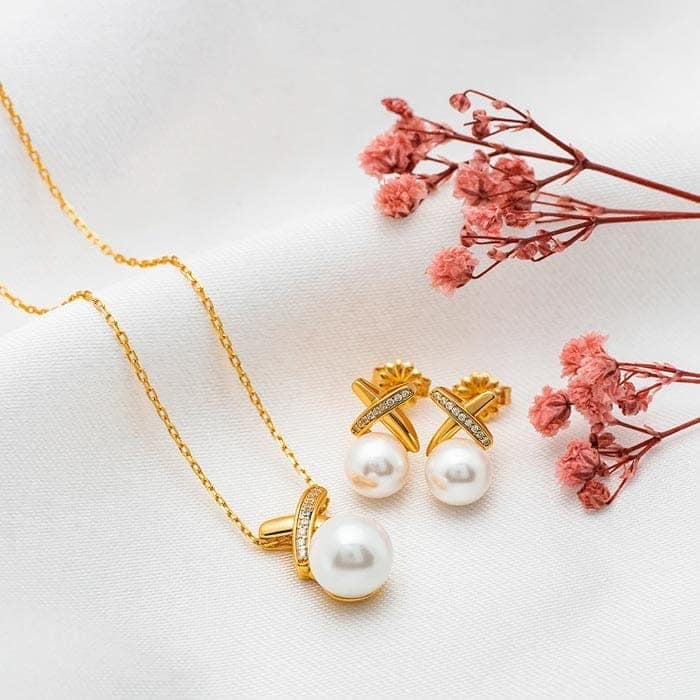 18k Gold Plated Silver Enchanted Pearl Necklace Set view 3