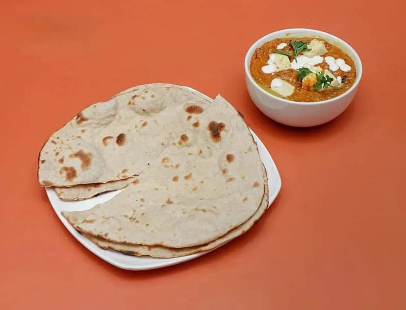 2 Piece Roti With Paneer Butter Masala