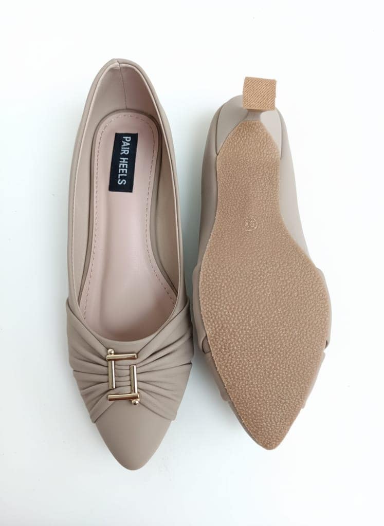 Kitten pump Heels by Pair Heels view 4