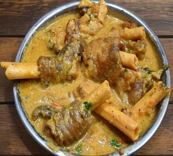 Chettinad Attukal Paya Gravy