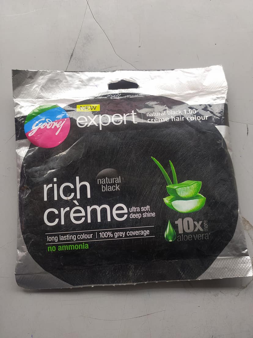 New godrej Expert Rich Crème Natural Black Natural black 1.00 Crème hair colour Ultra soft Deep shine