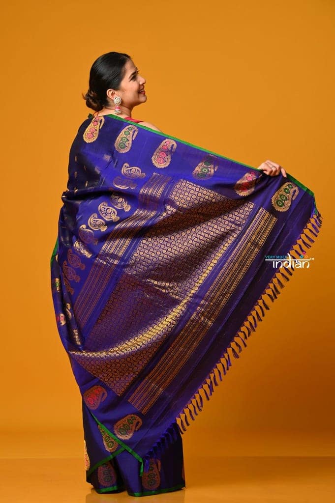 Param Sundari ~ Gadwal Pure Silk Handloom Saree in Royal Blue with Sleek Border view 2