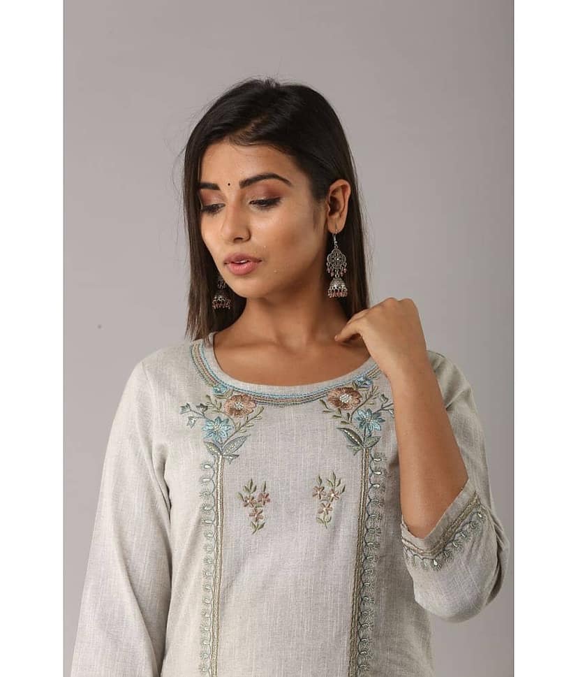 MAUKA - Silver Cotton Women's Flared Kurti ( Pack of 1 ) view 2